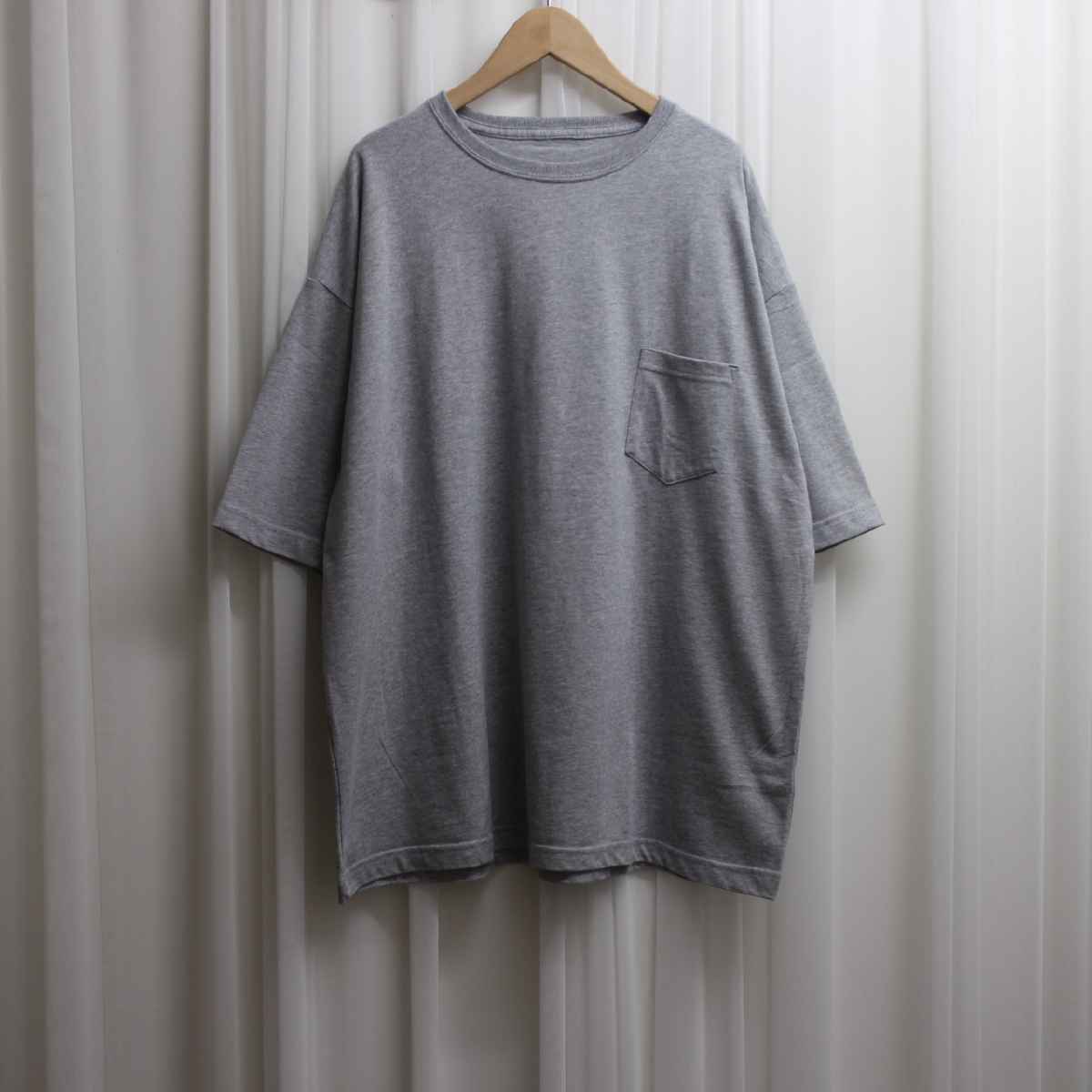 Hello, I am “MARC” オーバーサイズTシャツ