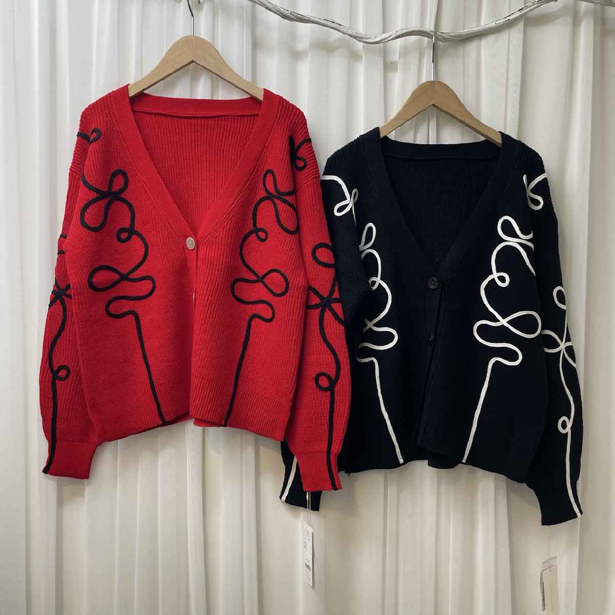 [ Chris montez / クリスモンテス ] コード刺繍ニットカーディガン