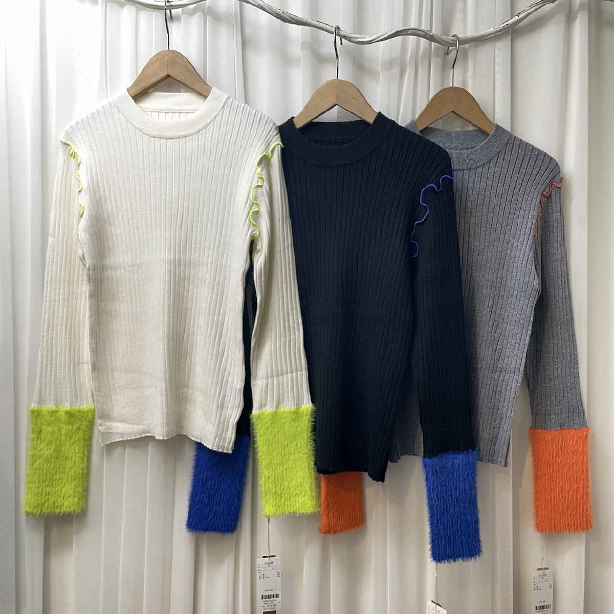 [ Le’s Ageu / レ・アージュ ] 袖シャギーリブニット