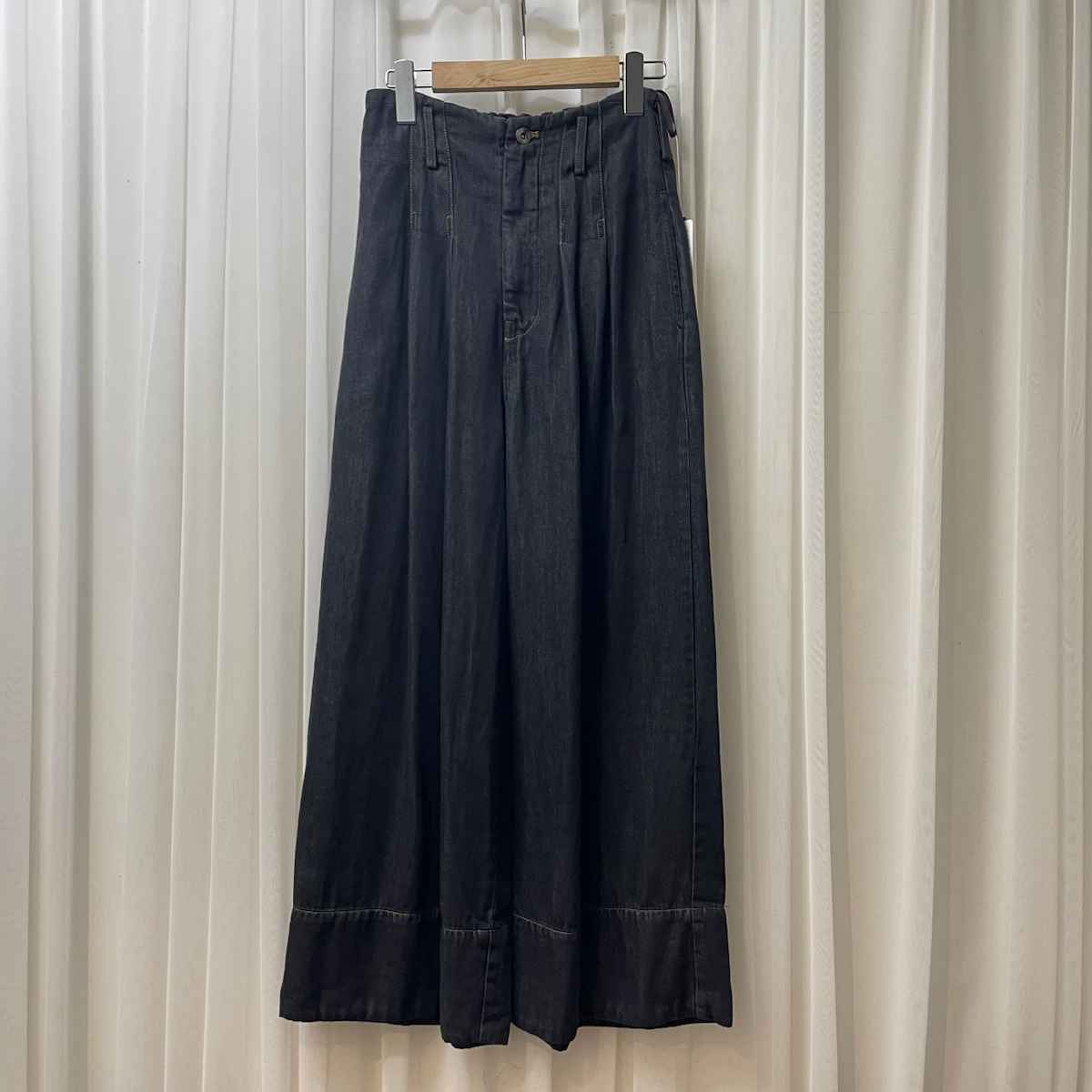 [ Le’s Ageu / レ・アージュ ] デニムワイドパンツ